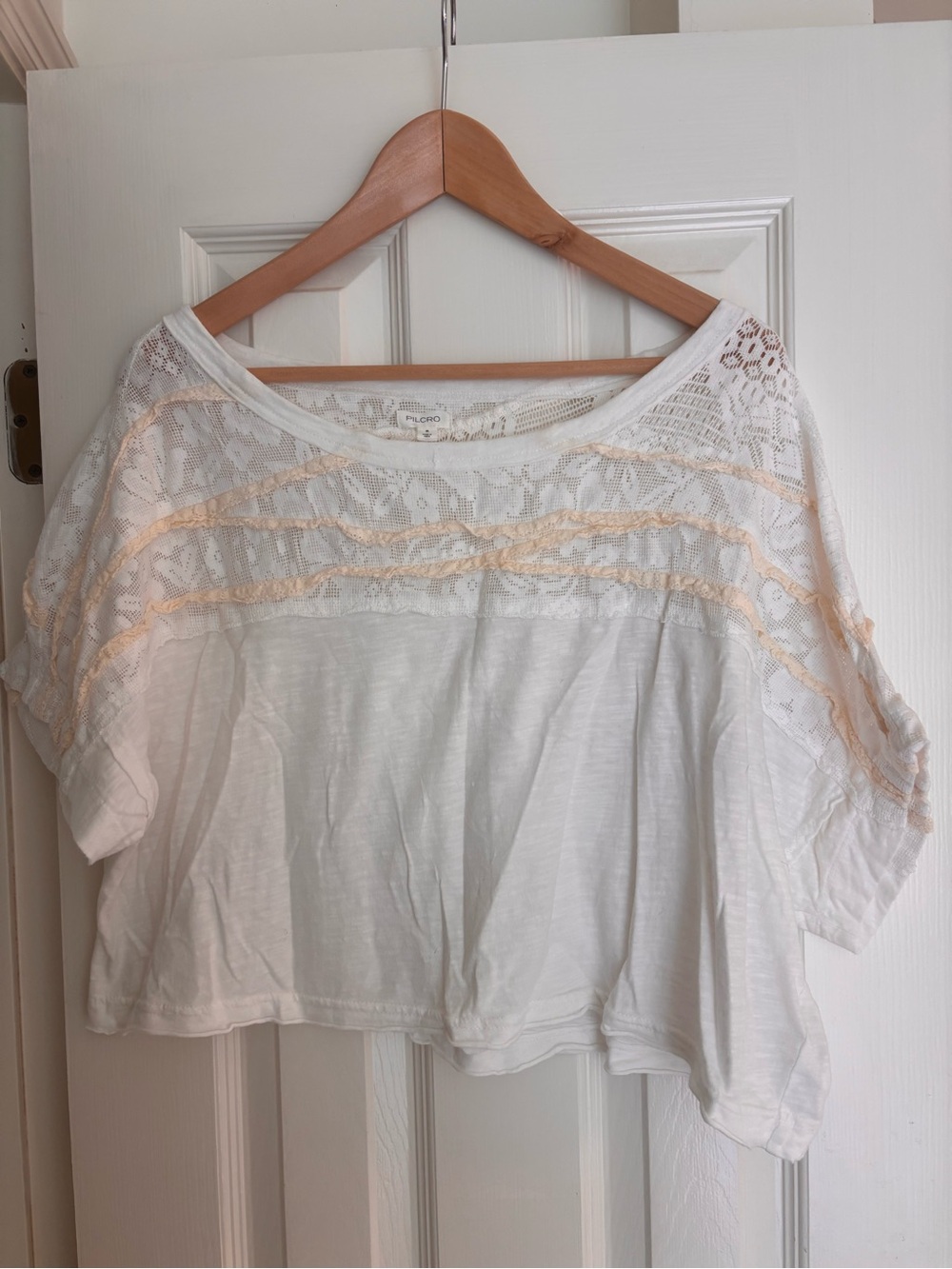 Anthropologie/Pilcro White Lace-Yoke Slightly Cropped Top size M